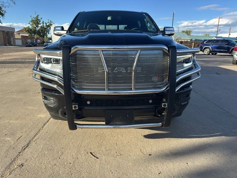 Used 2019 RAM 1500 Limited w/ Body Color Bumper Group image 3