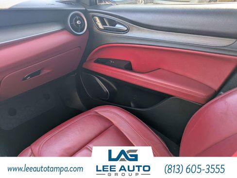 Used 2021 Alfa Romeo Stelvio Ti w/ Nero Edizione AWD/4WD image 16