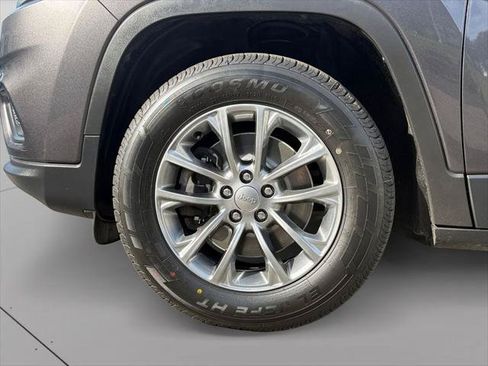 Certified 2021 Jeep Cherokee Latitude Lux AWD/4WD image 30