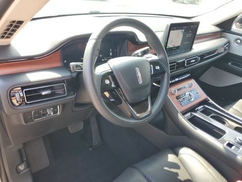 Used 2024 Lincoln Aviator Reserve w/ Equipment Group 201A AWD/4WD image 13