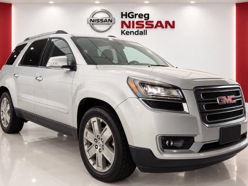 Used 2017 GMC Acadia Limited SLT FWD image 3