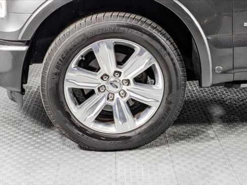 Used 2015 Ford F150 Platinum w/ Equipment Group 701A Luxury RWD image 37