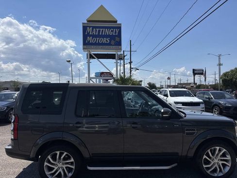 Used 2016 Land Rover LR4 HSE Silver Edition AWD/4WD image 10