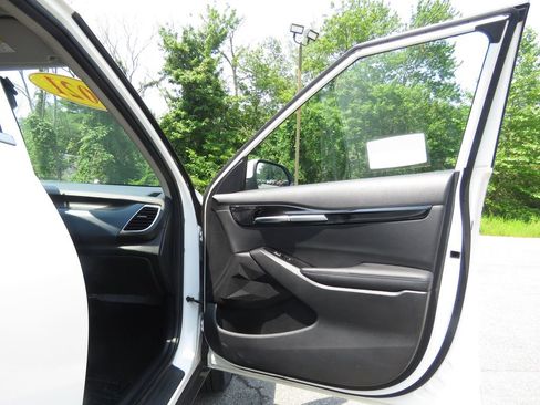 Used 2021 Kia Seltos S AWD/4WD image 11
