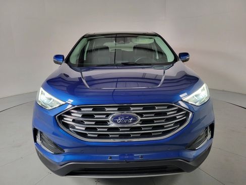 Used 2023 Ford Edge Titanium w/ Class II Trailer Tow Package image 8