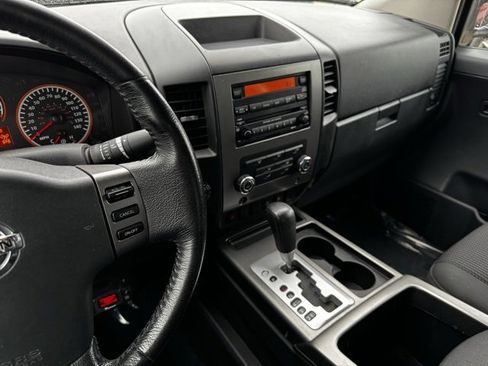 Used 2011 Nissan Titan S image 13