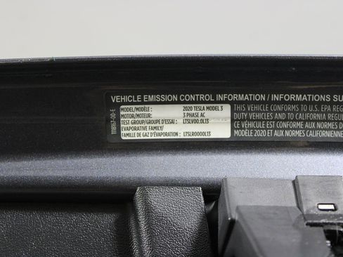 Used 2020 Tesla Model 3 Standard Range Plus image 31
