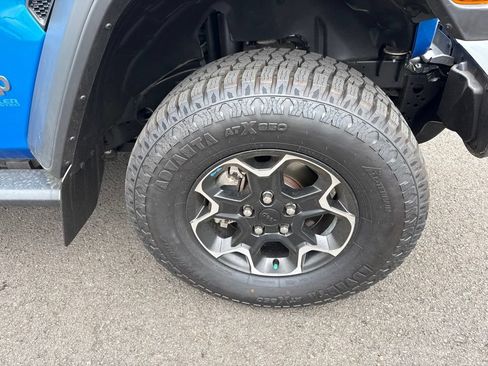 Used 2022 Jeep Wrangler Unlimited Rubicon 4xe AWD/4WD image 27
