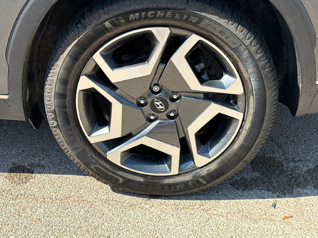 Used 2023 Hyundai Palisade Limited FWD image 9