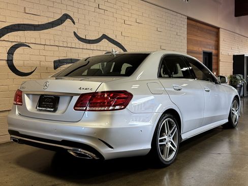 Used 2014 Mercedes-Benz E 350 4MATIC Sedan image 5