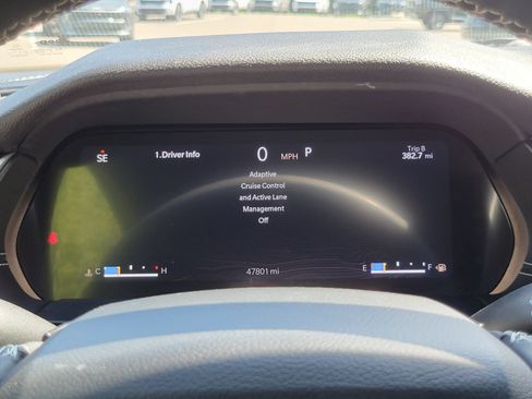 Used 2023 Jeep Grand Cherokee L Laredo AWD/4WD image 14