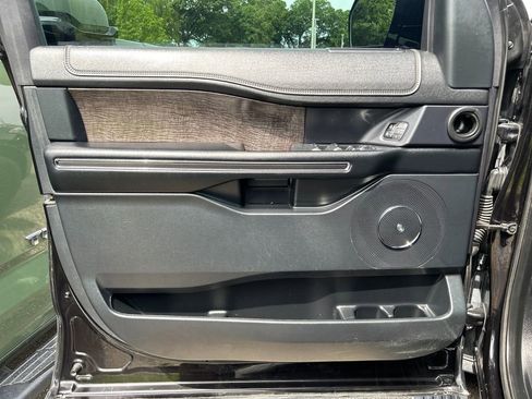 Used 2021 Ford Expedition Max Limited RWD image 7