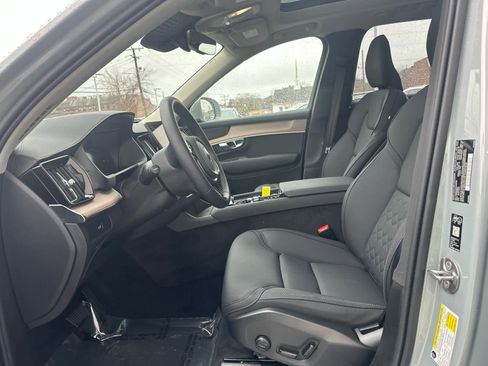 Used 2026 Volvo XC90 B6 Plus w/ Protection Package Premier image 19
