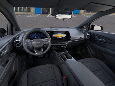 New 2026 Chevrolet Equinox EV LT image 15