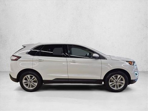 Used 2017 Ford Edge SEL w/ Equipment Group 201A AWD/4WD image 4