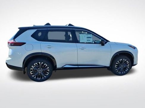 New 2026 Nissan Rogue Platinum image 8