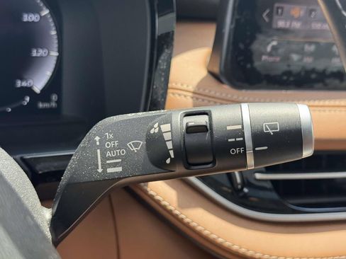 Used 2023 INFINITI QX60 Sensory w/ Cargo Package AWD/4WD image 27