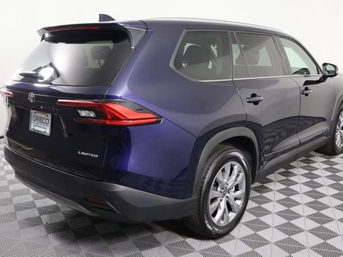 Used 2024 Toyota Grand Highlander Limited image 8