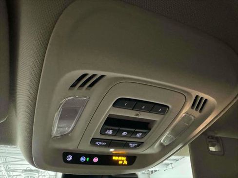 Certified 2023 Buick Envision Essence w/ Technology Package I image 30