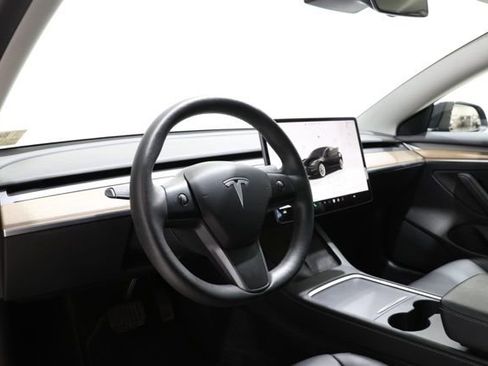 Used 2022 Tesla Model 3 Long Range image 16