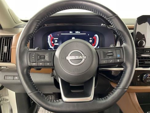 Used 2023 Nissan Pathfinder Platinum w/ Cargo Package FWD image 21