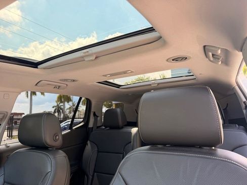 Used 2020 GMC Acadia SLT FWD image 22