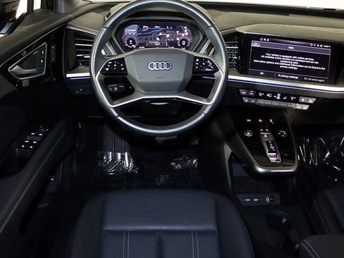 Used 2024 Audi Q4 e-tron Premium Plus w/ Premium Plus image 3
