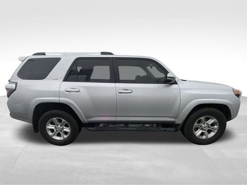 Used 2022 Toyota 4Runner SR5 Premium w/ Moonroof Package image 13