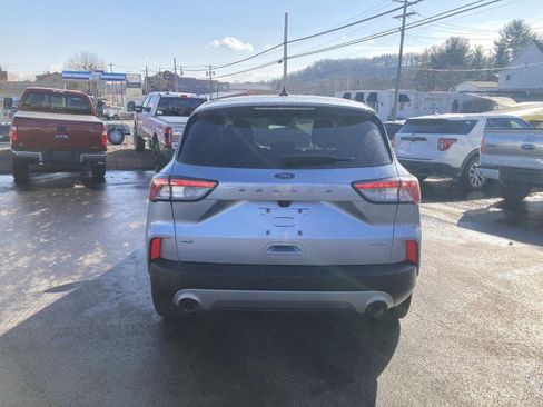 Certified 2022 Ford Escape SE image 4