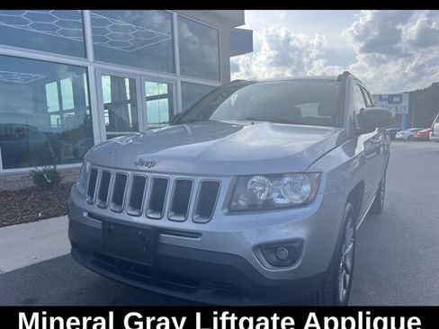 Used 2017 Jeep Compass Sport w/ Power Value Group AWD/4WD image 19