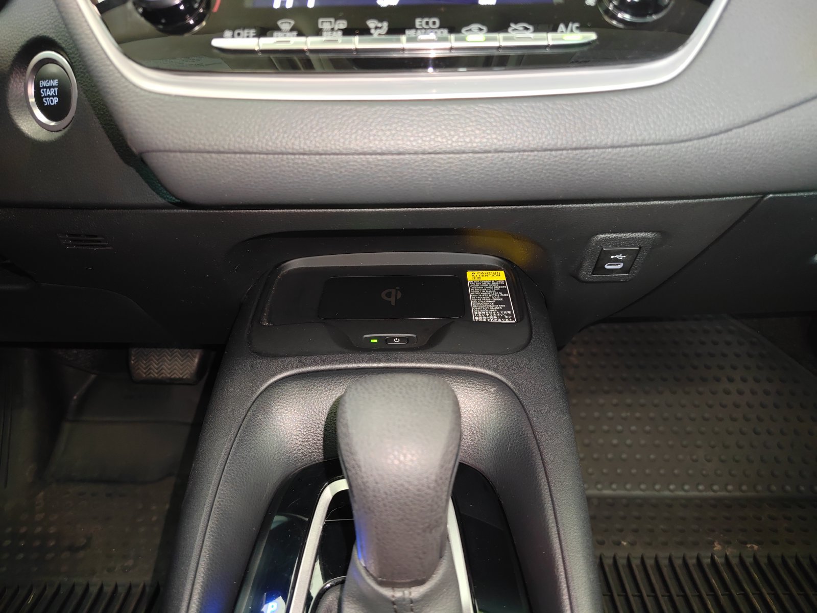 Used 2024 Toyota Corolla LE w/ LE Premium Package FWD image 23