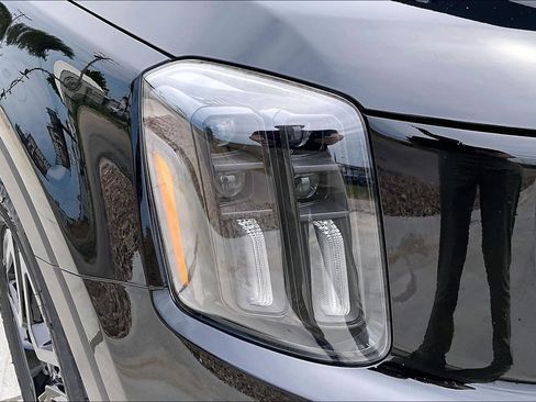 Used 2025 Kia Telluride EX X-Line AWD/4WD image 28
