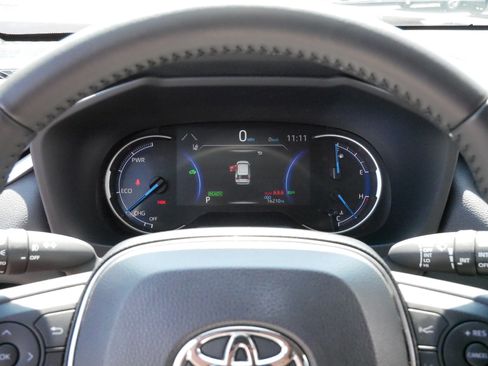 Certified 2025 Toyota RAV4 XLE Premium AWD/4WD image 21
