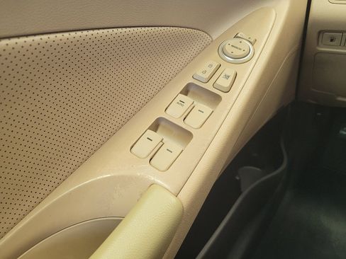 Used 2014 Hyundai Sonata Limited w/ Panoramic Sunroof Package 02 FWD image 27