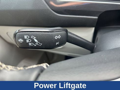 Used 2024 Volkswagen Tiguan SE FWD image 13