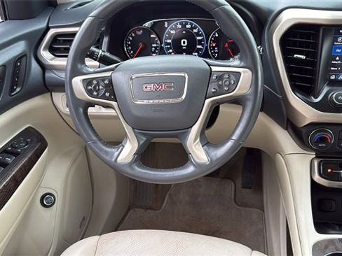 Used 2022 GMC Acadia Denali w/ Denali Technology Package image 31
