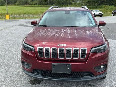 Used 2019 Jeep Cherokee Latitude Plus AWD/4WD image 2