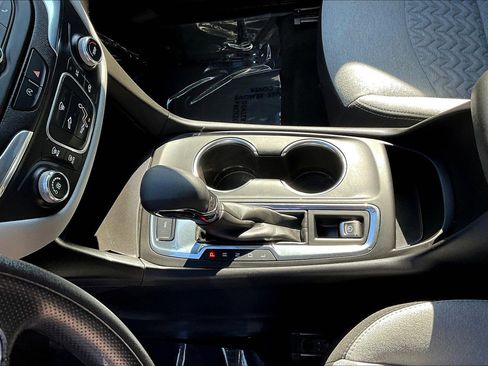 Used 2022 Chevrolet Equinox LT image 20