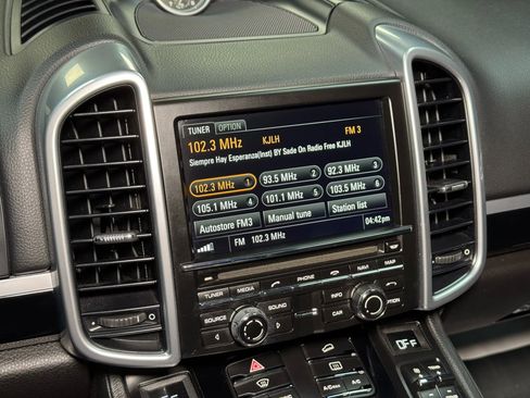 Used 2014 Porsche Cayenne AWD/4WD image 50