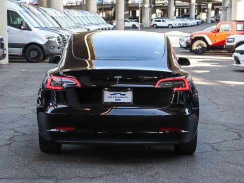 Used 2018 Tesla Model 3 Long Range image 5