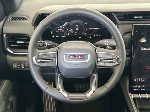 New 2026 GMC Terrain AT4 w/ Technology Package II AWD/4WD image 17