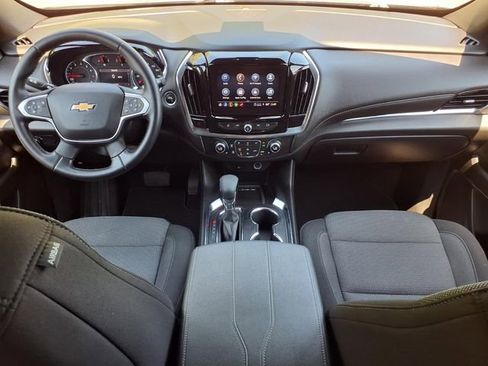 Used 2023 Chevrolet Traverse LT FWD image 10