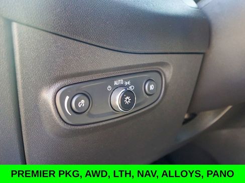 Used 2023 Chevrolet Equinox Premier image 20