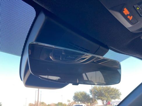 Used 2025 Toyota Corolla Cross AWD Hybrid image 28