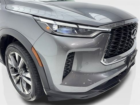 Used 2024 INFINITI QX60 Luxe image 3