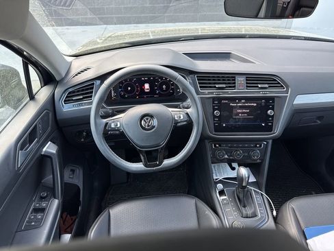 Used 2021 Volkswagen Tiguan SEL image 8