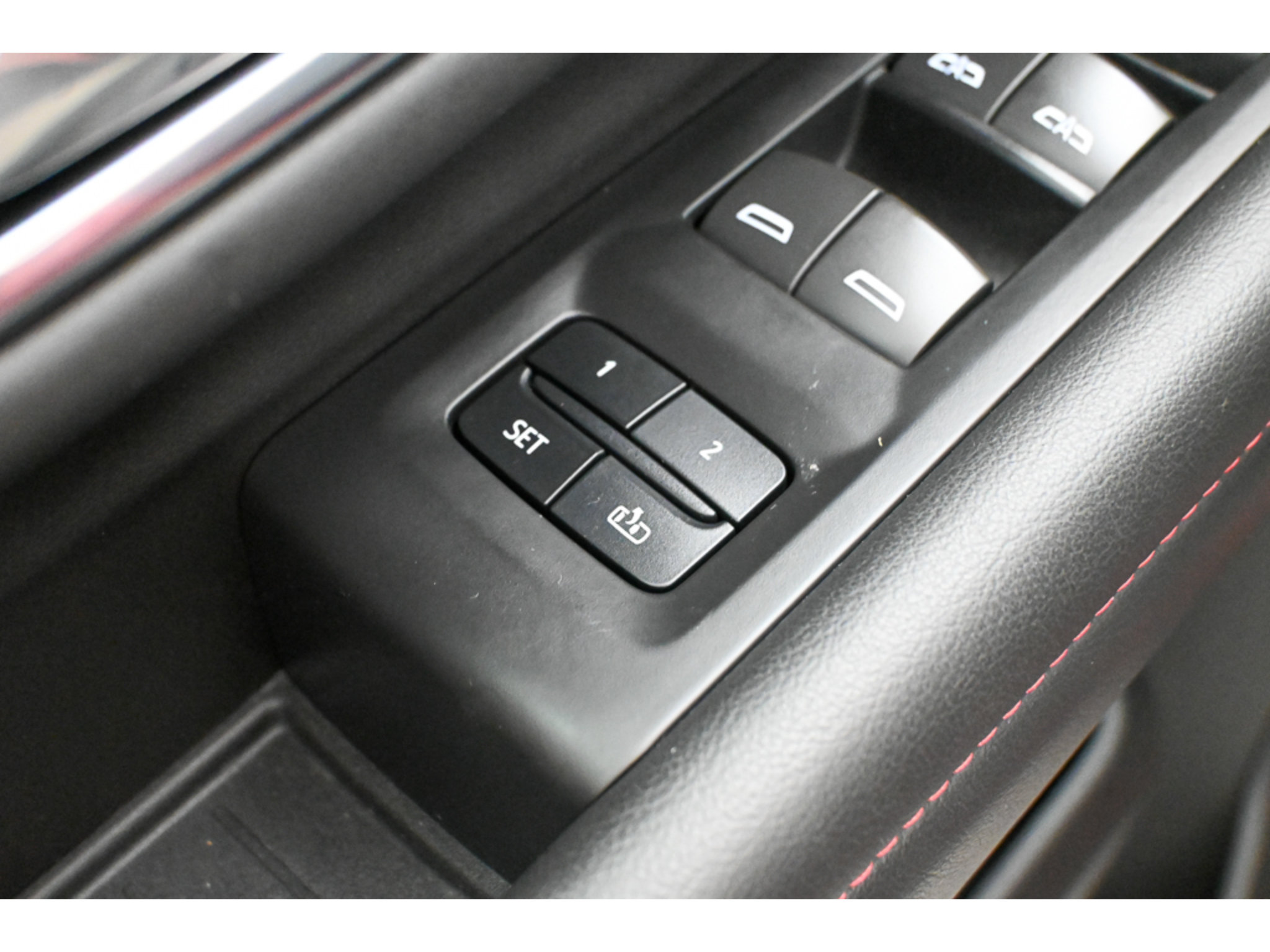 Used 2024 Chevrolet Tahoe RST w/ Luxury Package AWD/4WD image 34