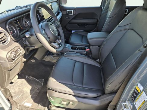 New 2026 Jeep Gladiator Sport image 15