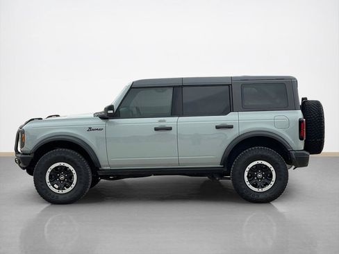 Used 2022 Ford Bronco Badlands image 4