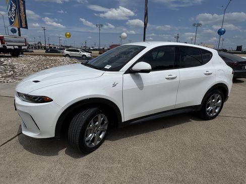 Used 2024 Dodge Hornet R/T image 13